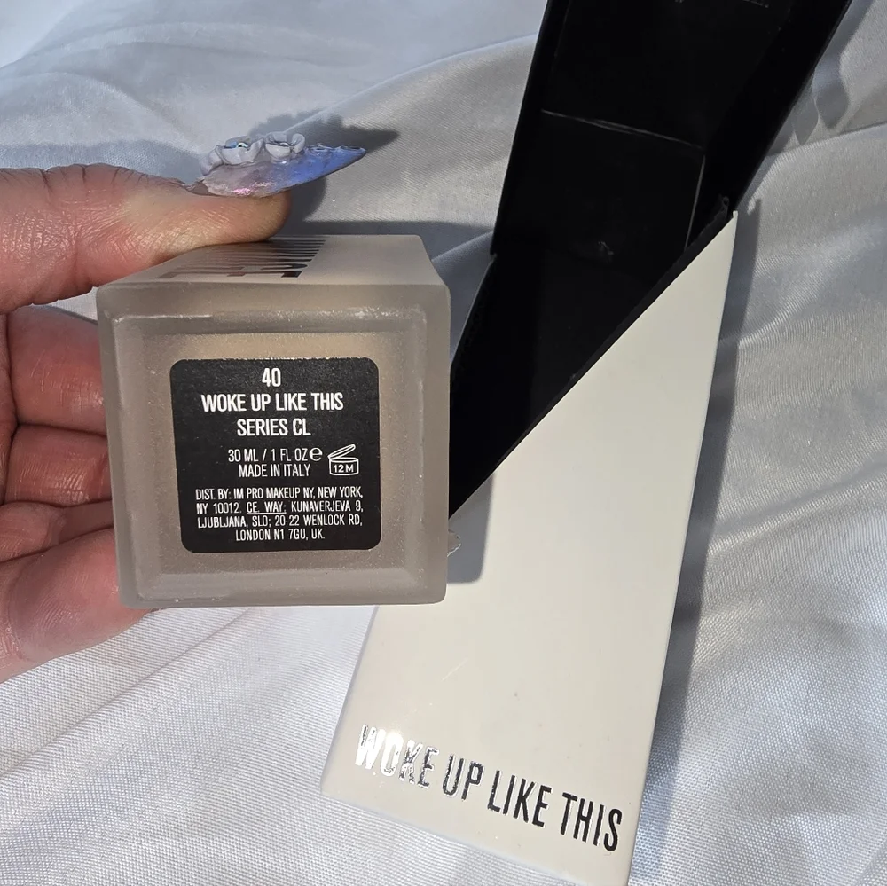 IL MAKIAGE Woke Up Like This Foundation 20 GL,40 CL,75 CL